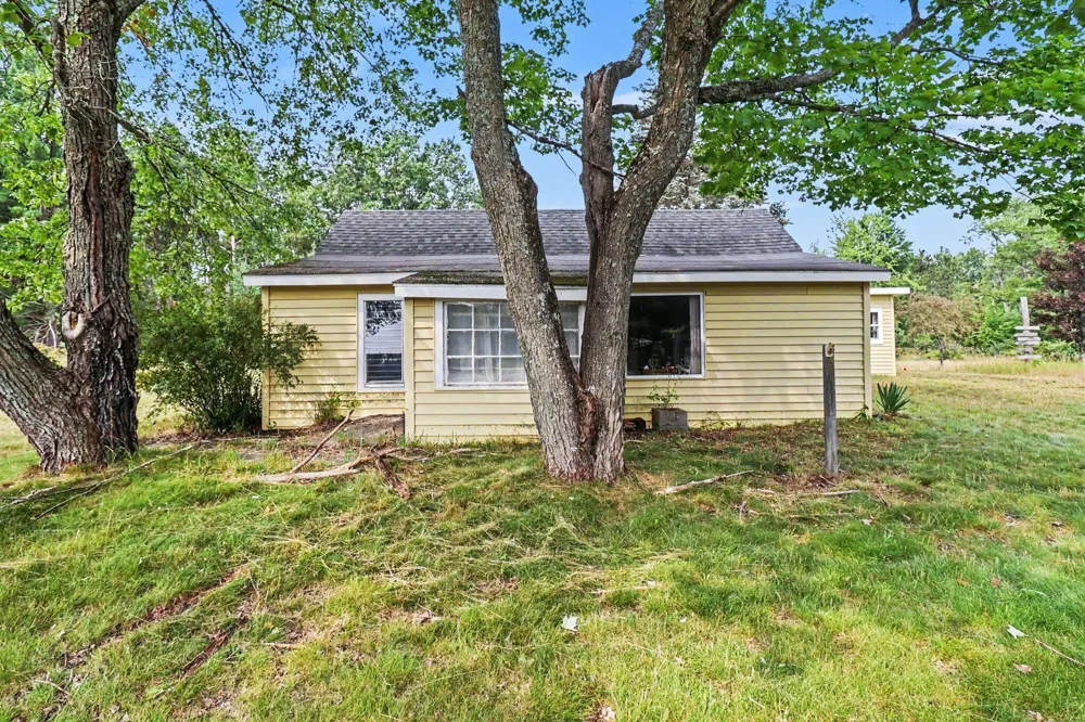 10553 US 31 Grant Township, MI 49411
