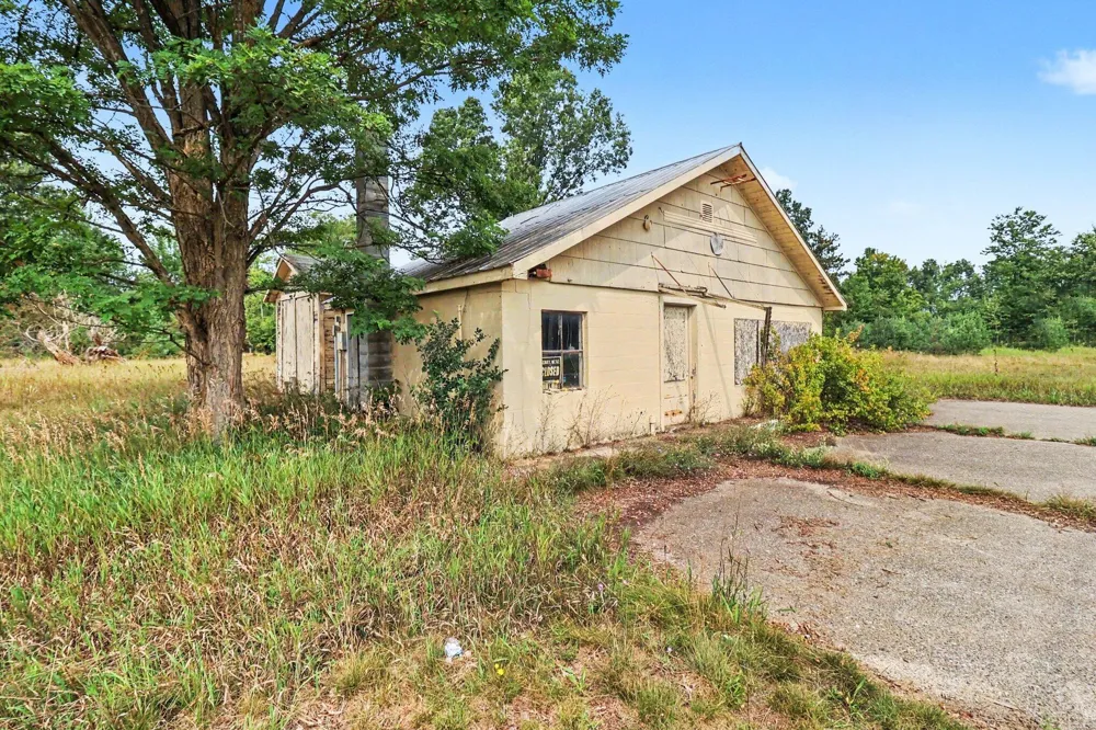 10553 US 31 Grant Township, MI 49411