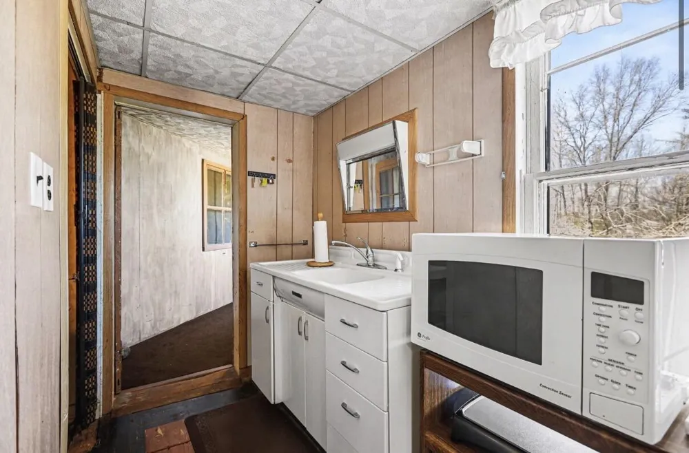 10553 US 31 Grant Township, MI 49411