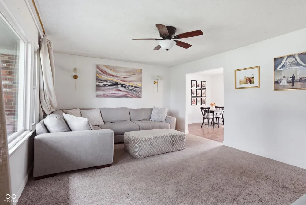 1227 Bluff Plainfield, IN 46168