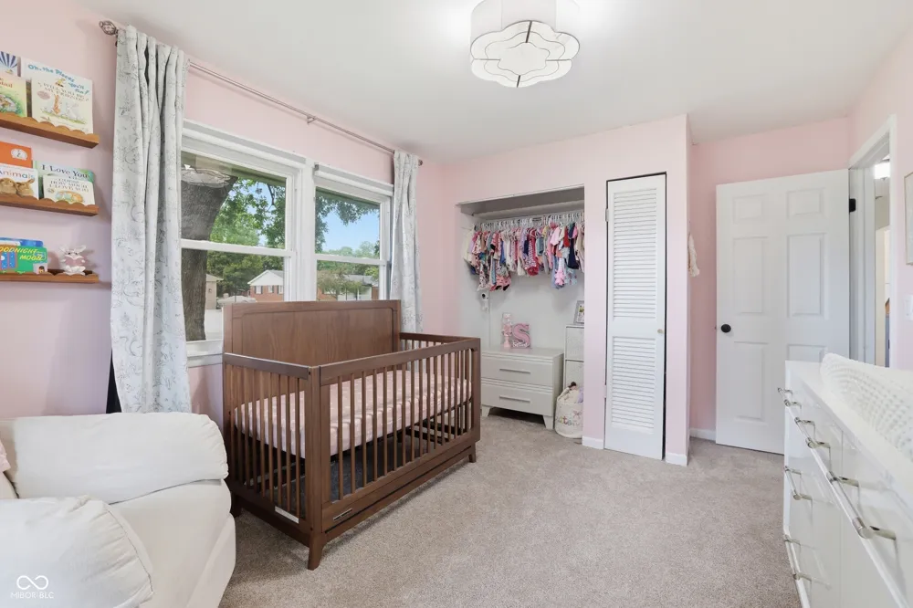 1227 Bluff Plainfield, IN 46168