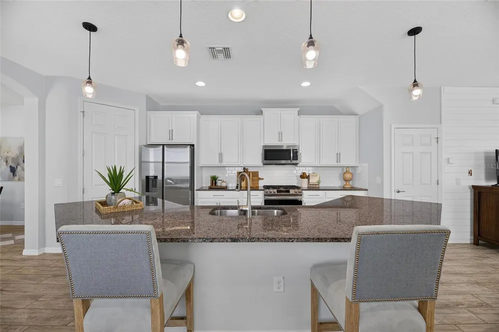 7113 BOWSPIRIT PLACE Apollo Beach, FL 33572