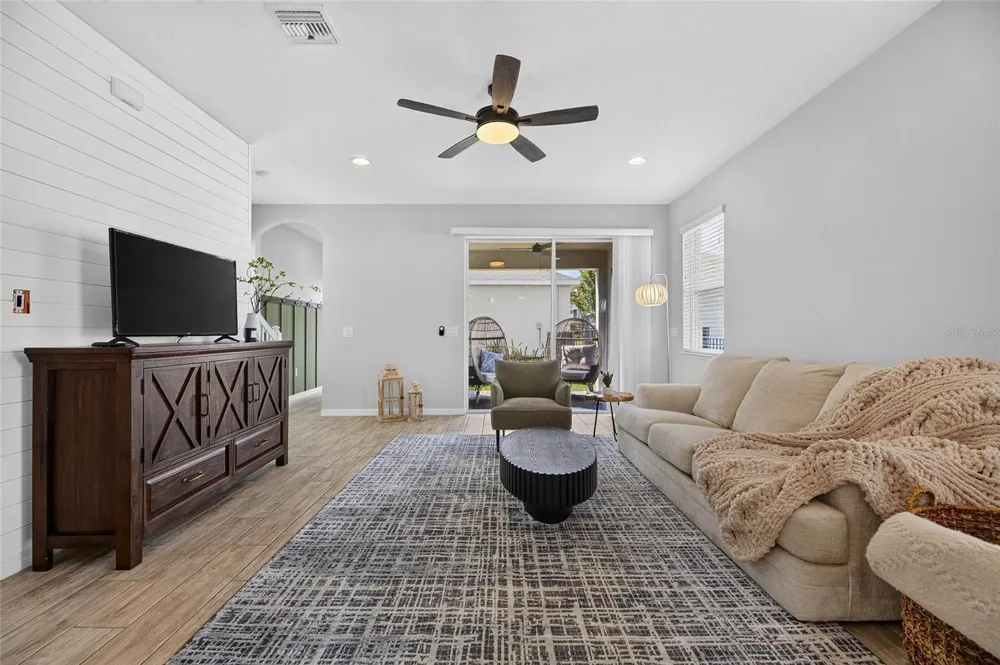 7113 BOWSPIRIT PLACE Apollo Beach, FL 33572