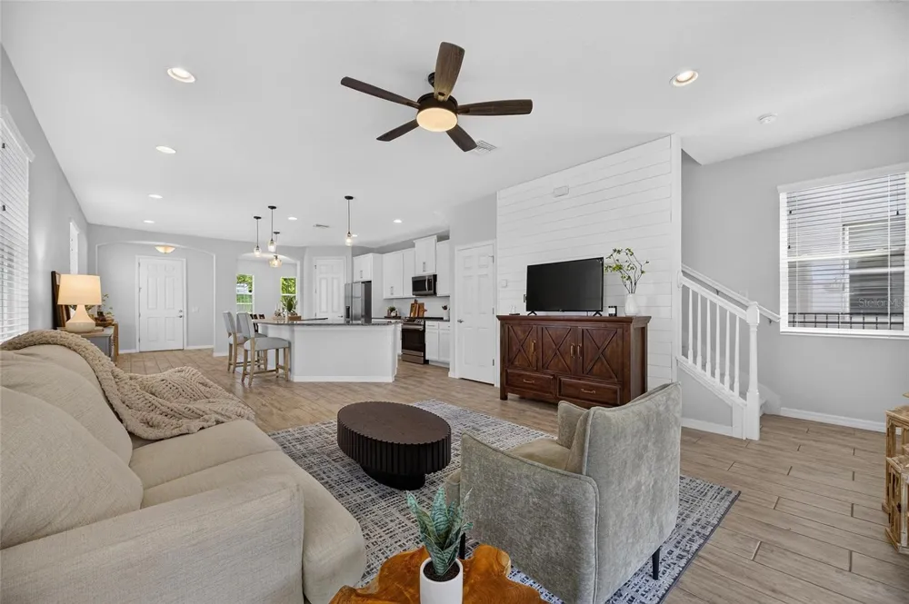 7113 BOWSPIRIT PLACE Apollo Beach, FL 33572