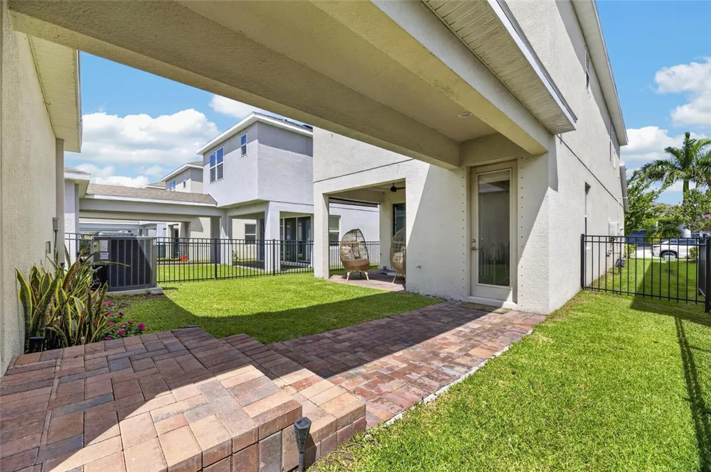 7113 BOWSPIRIT PLACE Apollo Beach, FL 33572