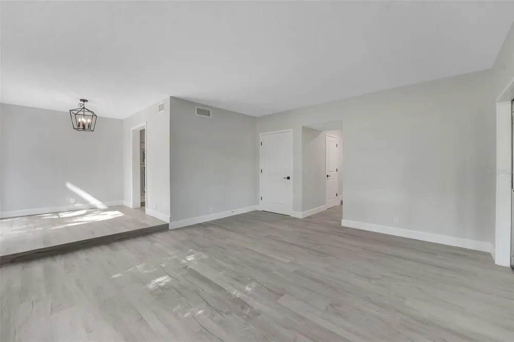 300 GREENFIELD ROAD Winter Haven, FL 33884