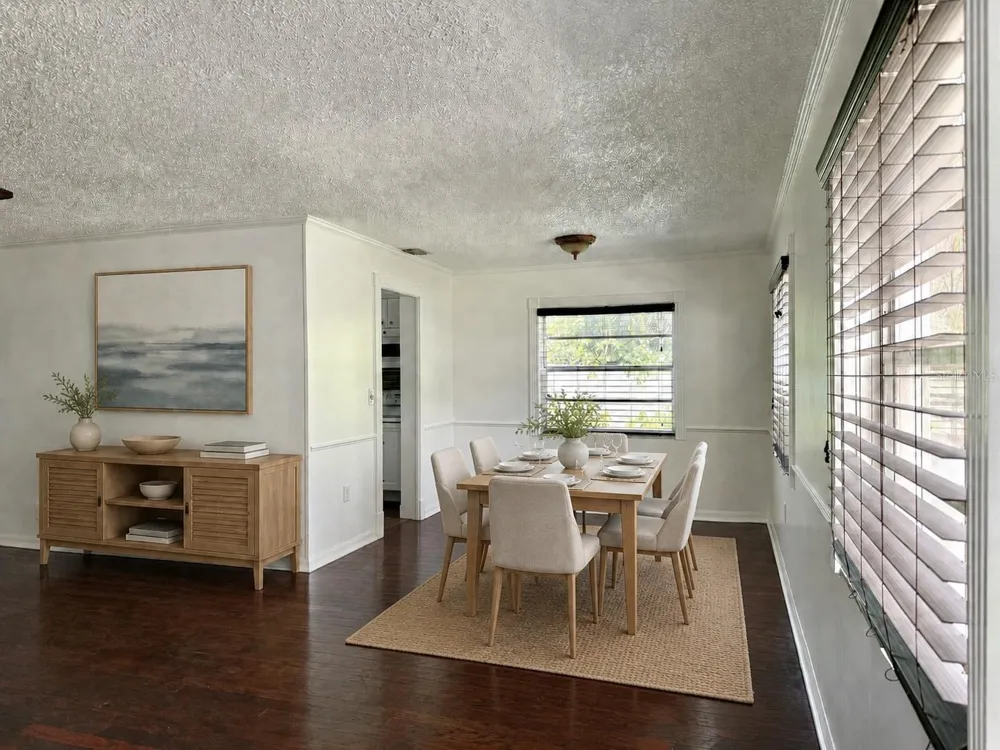 350 79TH AVE N #102 St Petersburg, FL 33702