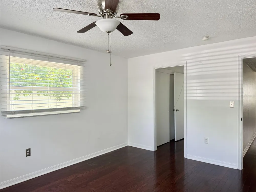 350 79TH AVE N #102 St Petersburg, FL 33702