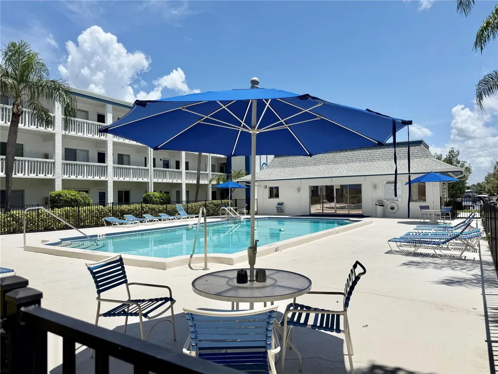 350 79TH AVE N #102 St Petersburg, FL 33702