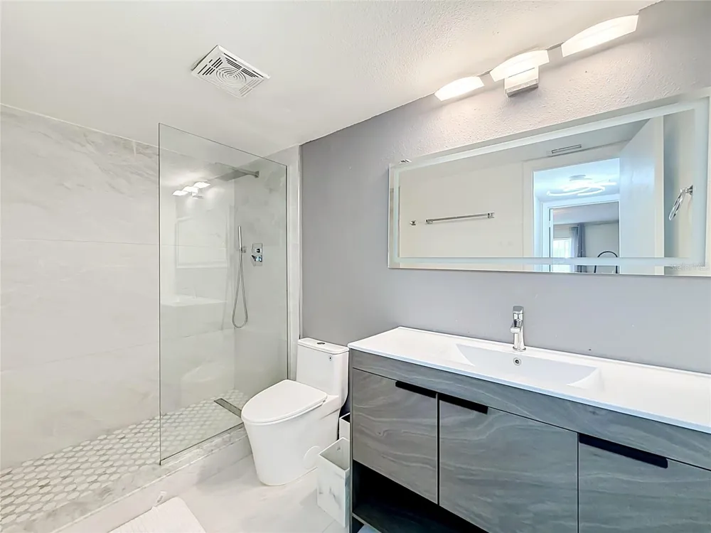 476 BANYON TREE CIRCLE #104 Maitland, FL 32751