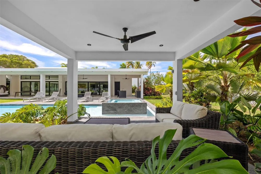 1 DORADO BEACH ESTATES Dorado, PR 00646