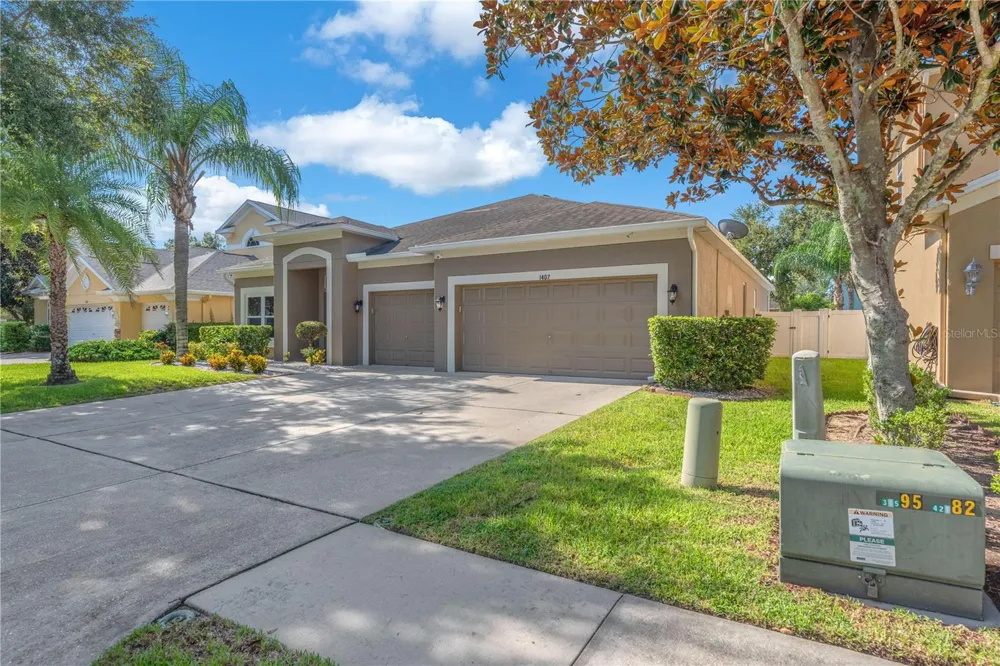 1407 RUSHGROVE CIRCLE Dover, FL 33527