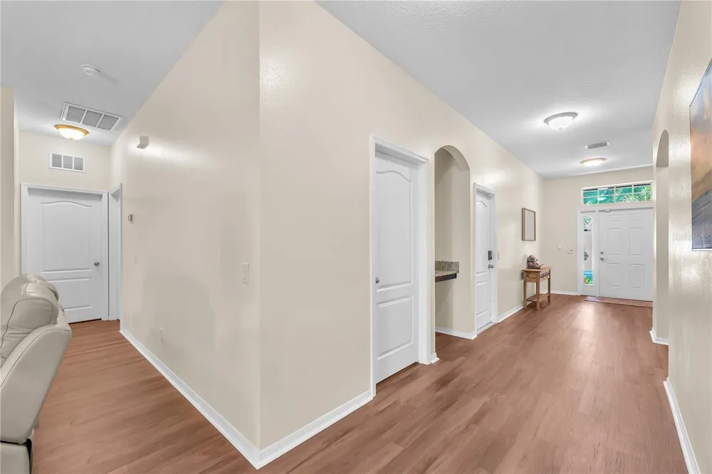 1407 RUSHGROVE CIRCLE Dover, FL 33527