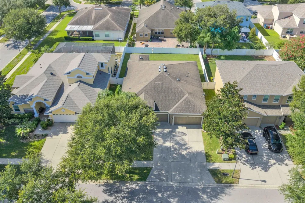 1407 RUSHGROVE CIRCLE Dover, FL 33527