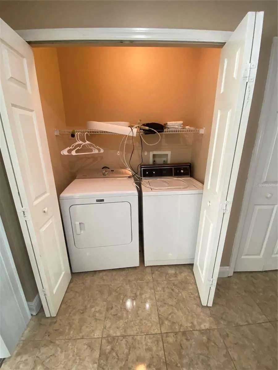 2216 LAKE WOODBERRY CIRCLE Brandon, FL 33510