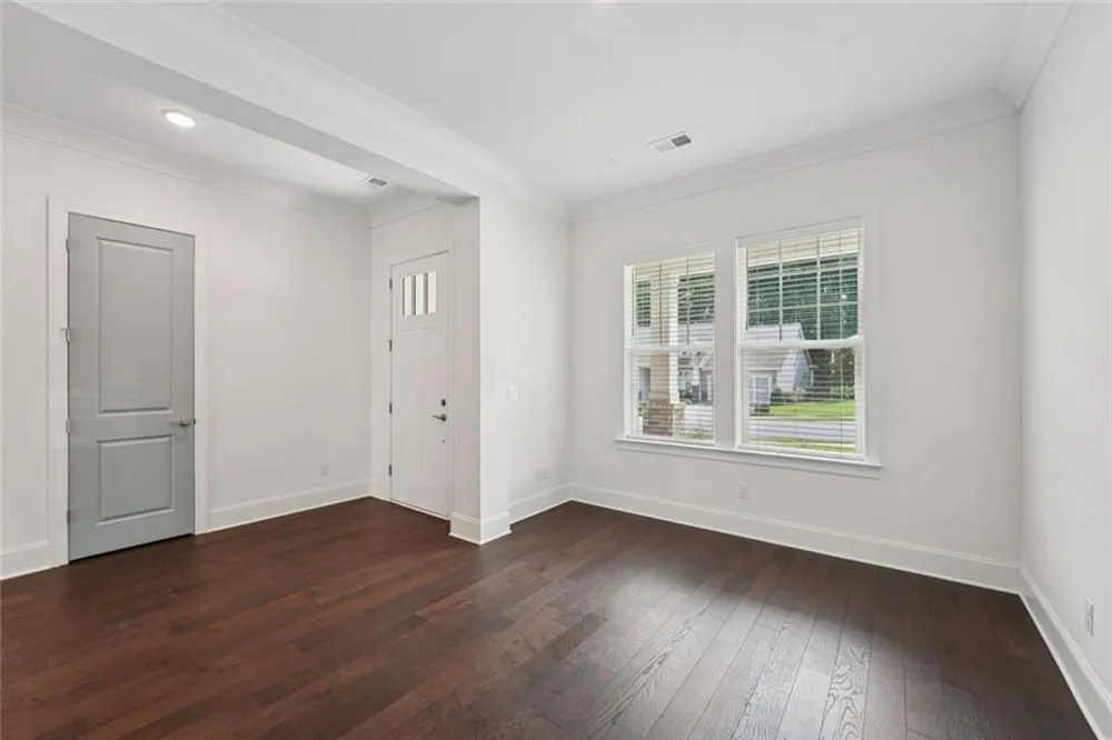 716 Elizabeth Trail Woodstock, GA 30189