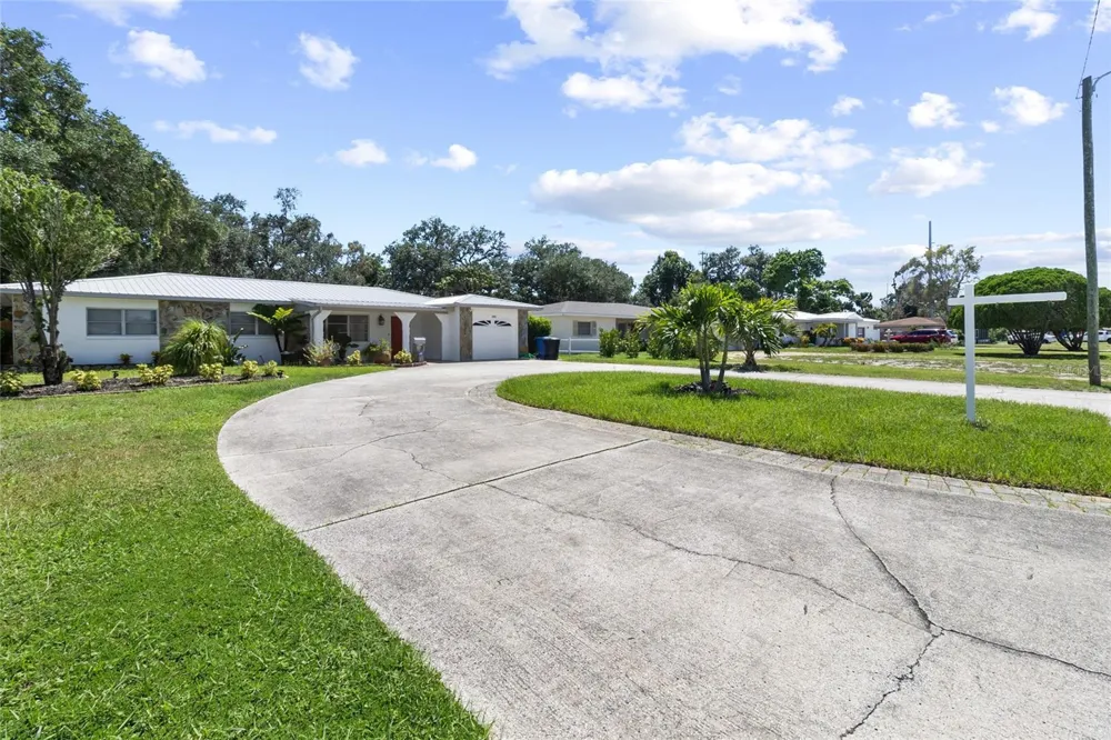 3000 PONCE DE LEON WAY S St Petersburg, FL 33712