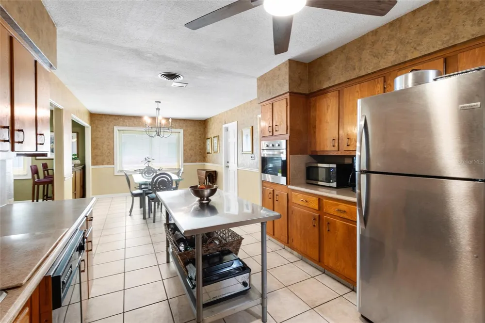 3000 PONCE DE LEON WAY S St Petersburg, FL 33712