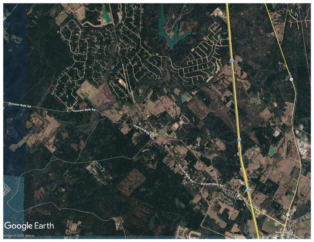 1 Texas Grand Road Huntsville, TX 77340