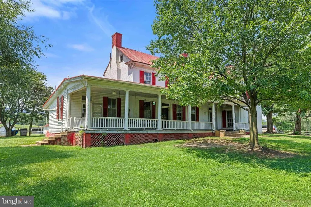 4381 US HIGHWAY 340 Luray, VA 22835