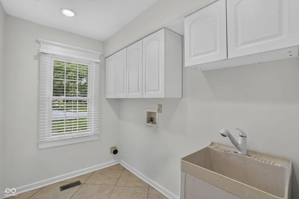 759 Johnson Drive Carmel, IN 46033