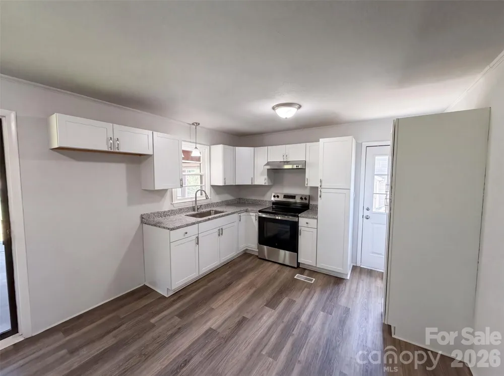 310 W Indiana Avenue Bessemer City, NC 28016