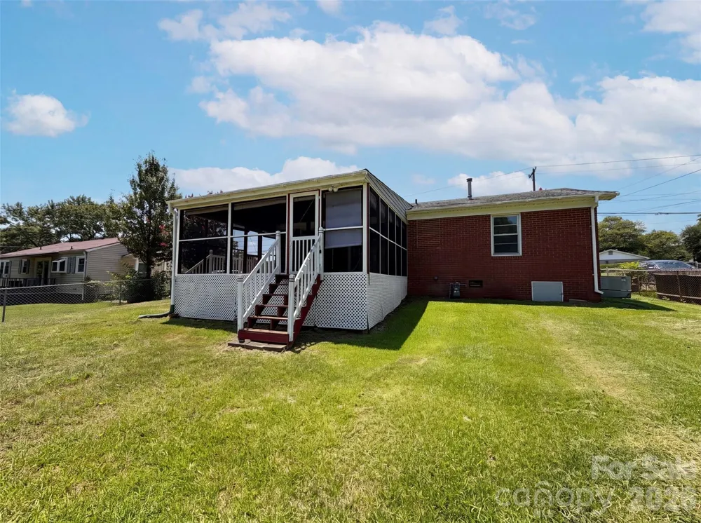 310 W Indiana Avenue Bessemer City, NC 28016