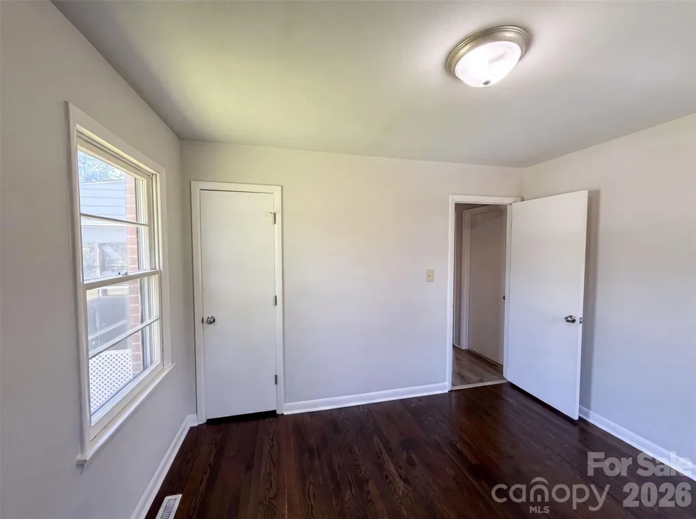 310 W Indiana Avenue Bessemer City, NC 28016