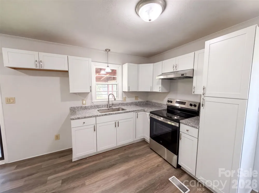 310 W Indiana Avenue Bessemer City, NC 28016