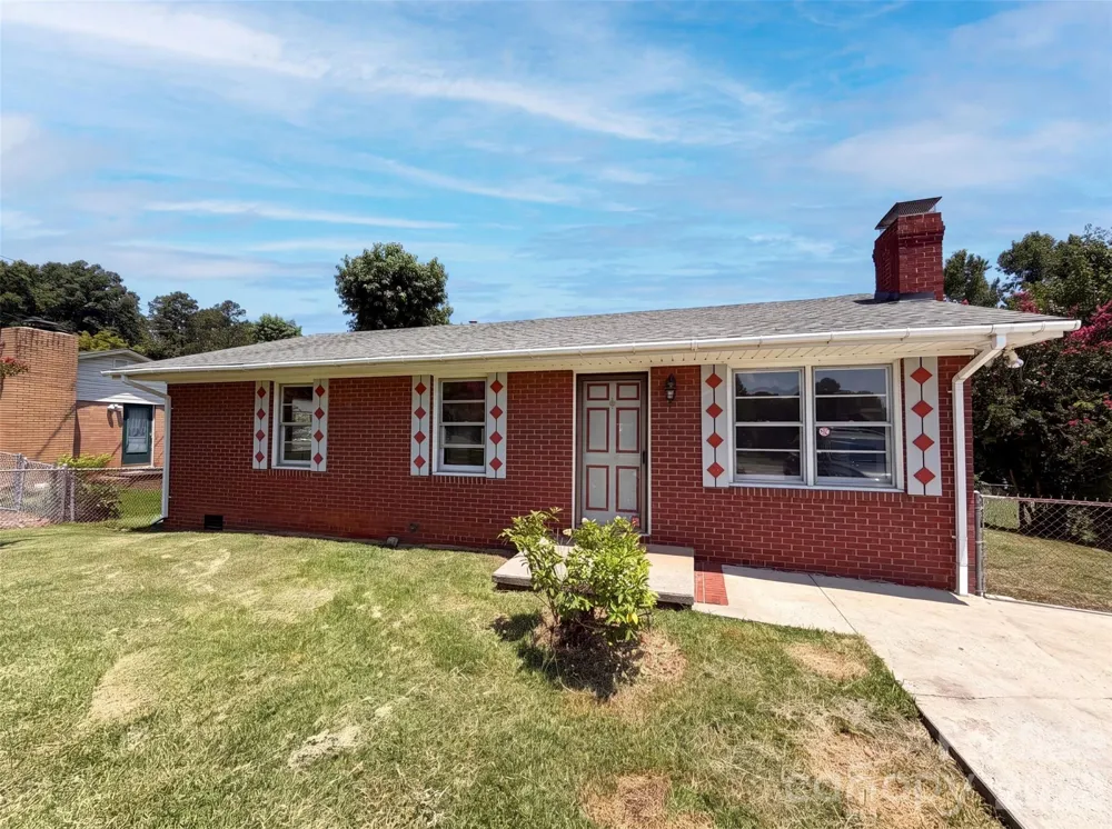 310 W Indiana Avenue Bessemer City, NC 28016