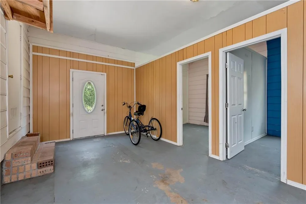 1847 Oak Ridge Lane Lawrenceville, GA 30044