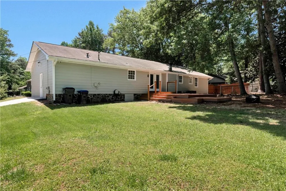 1847 Oak Ridge Lane Lawrenceville, GA 30044