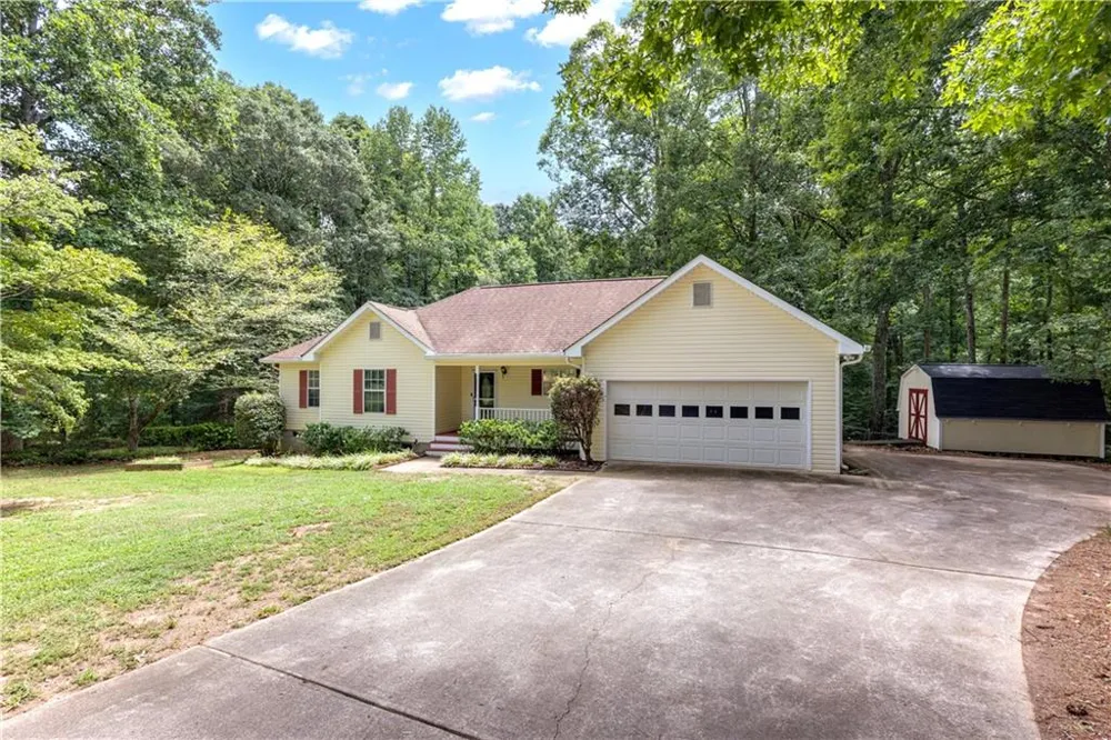 112 Ashwood Trace Hampton, GA 30228