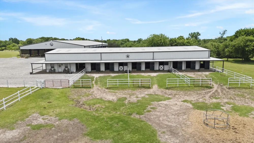 14705 County Road 545 Nevada, TX 75173
