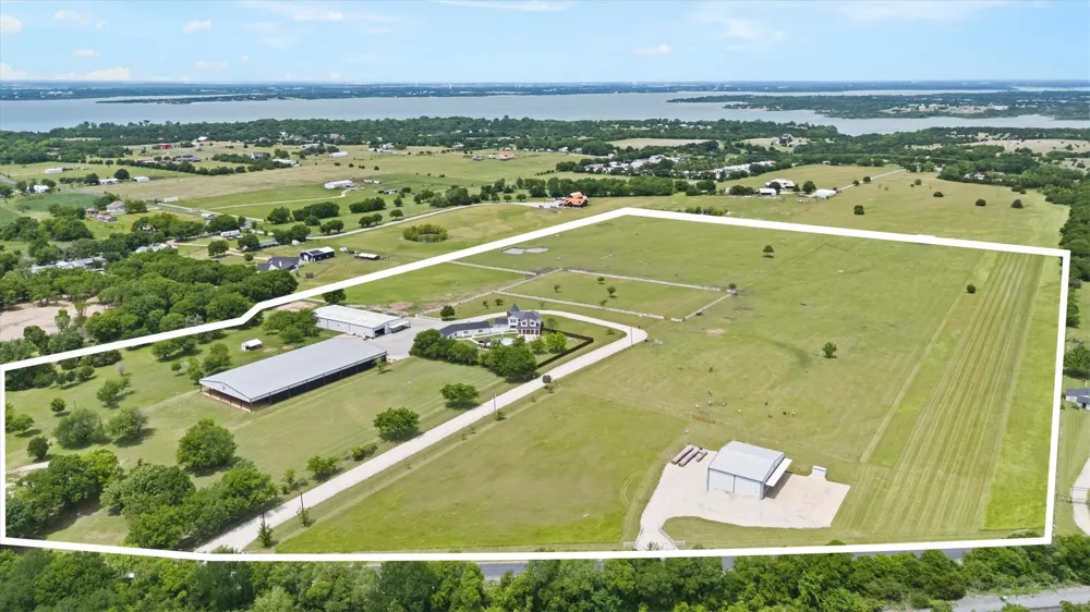 14705 County Road 545 Nevada, TX 75173