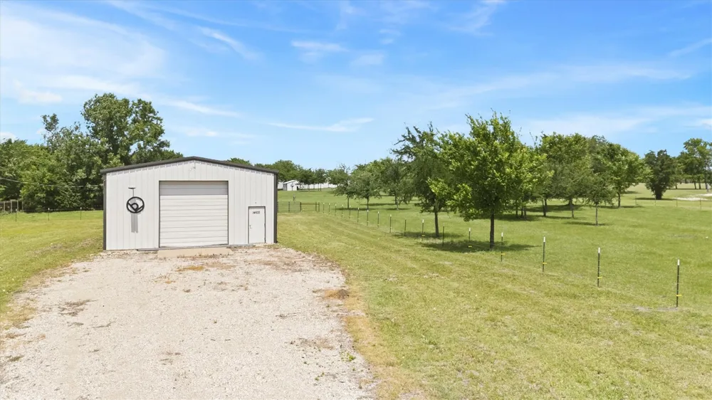 14705 County Road 545 Nevada, TX 75173