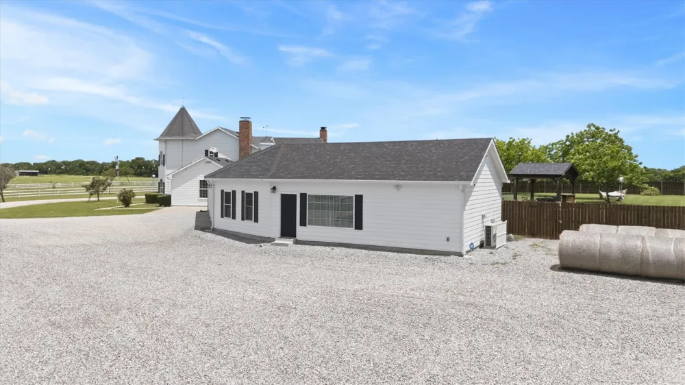 14705 County Road 545 Nevada, TX 75173