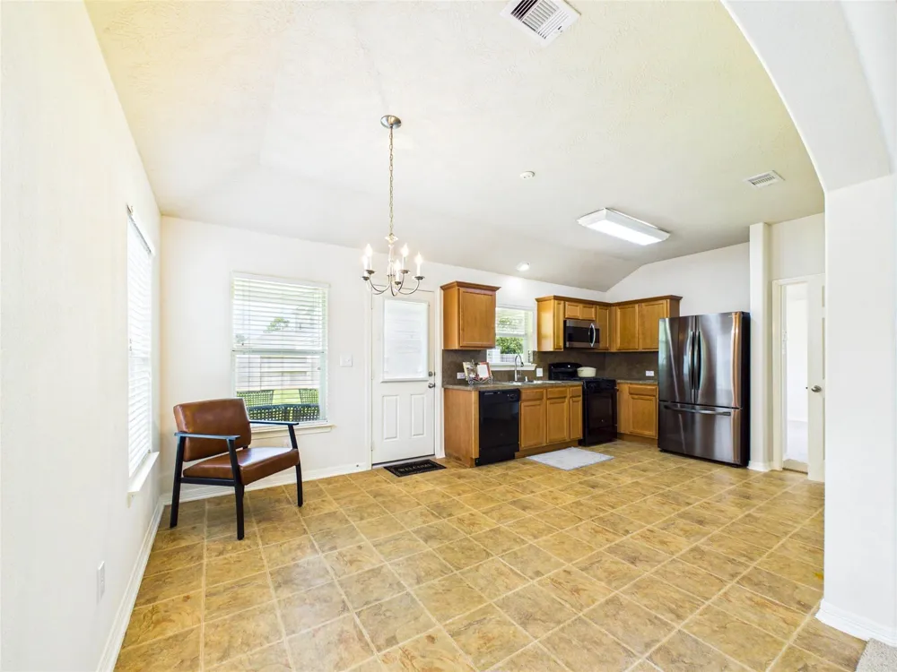 806 Rocky Rose Court La Marque, TX 77568