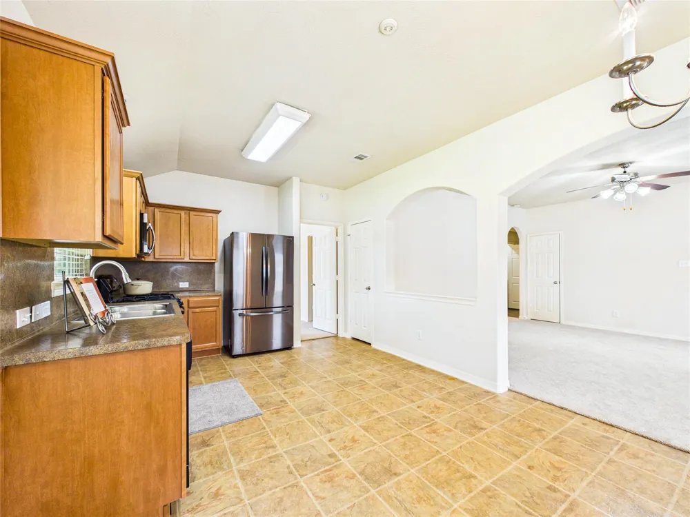 806 Rocky Rose Court La Marque, TX 77568