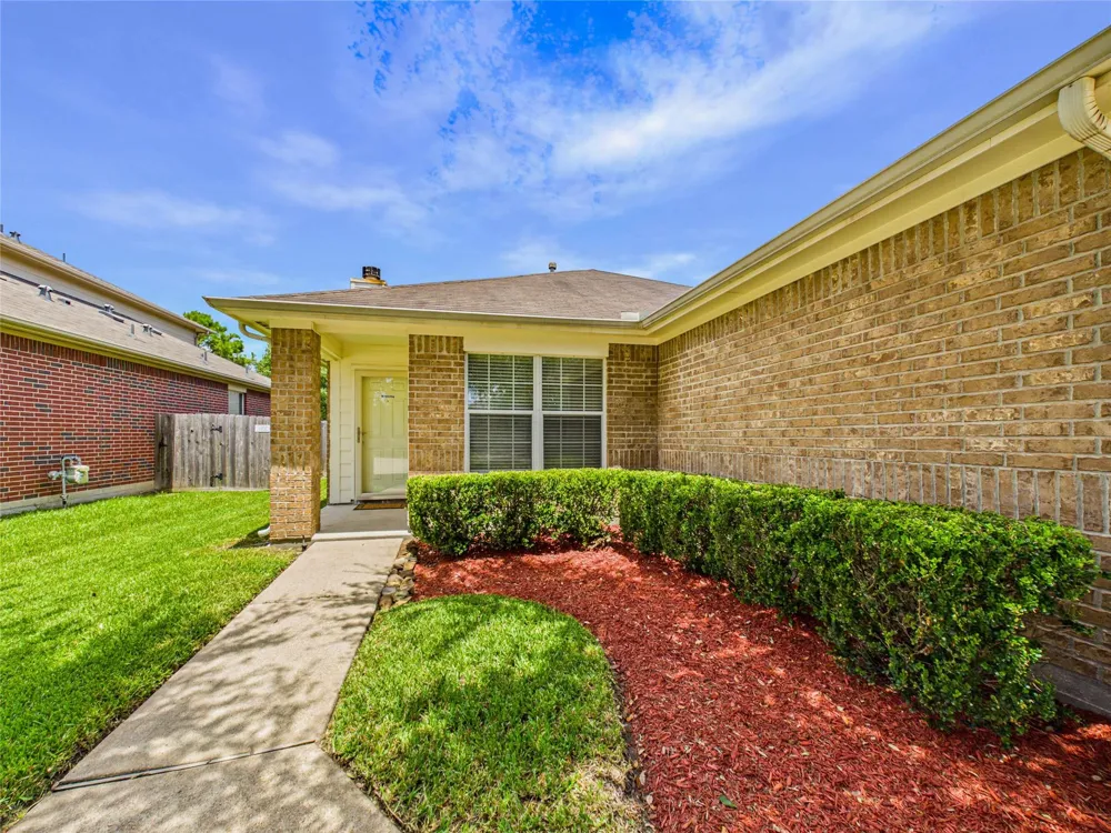 806 Rocky Rose Court La Marque, TX 77568