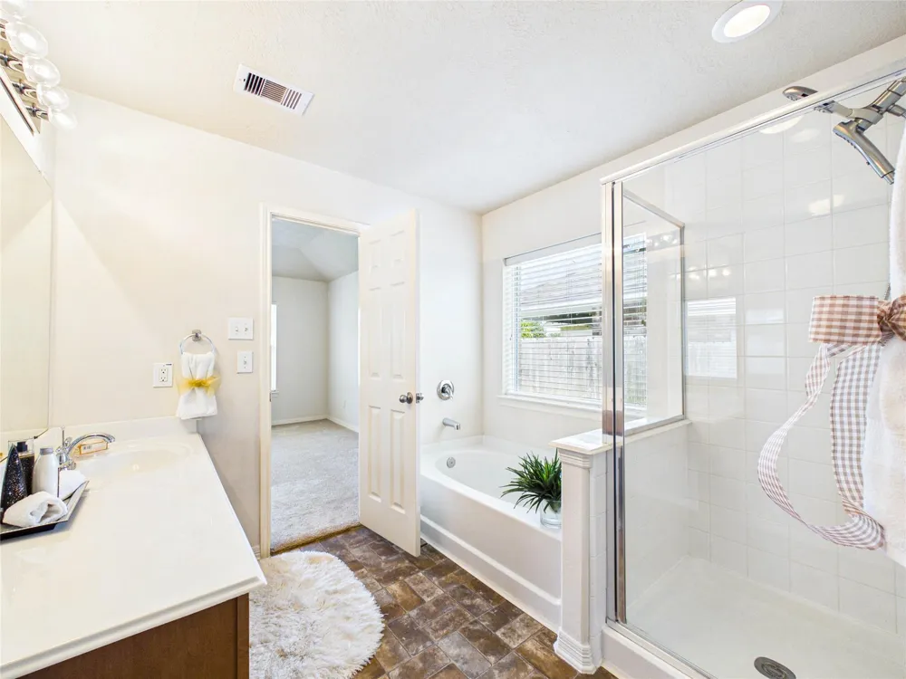 806 Rocky Rose Court La Marque, TX 77568