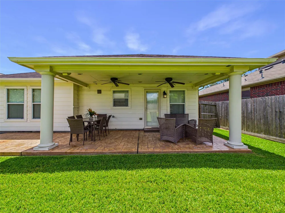 806 Rocky Rose Court La Marque, TX 77568