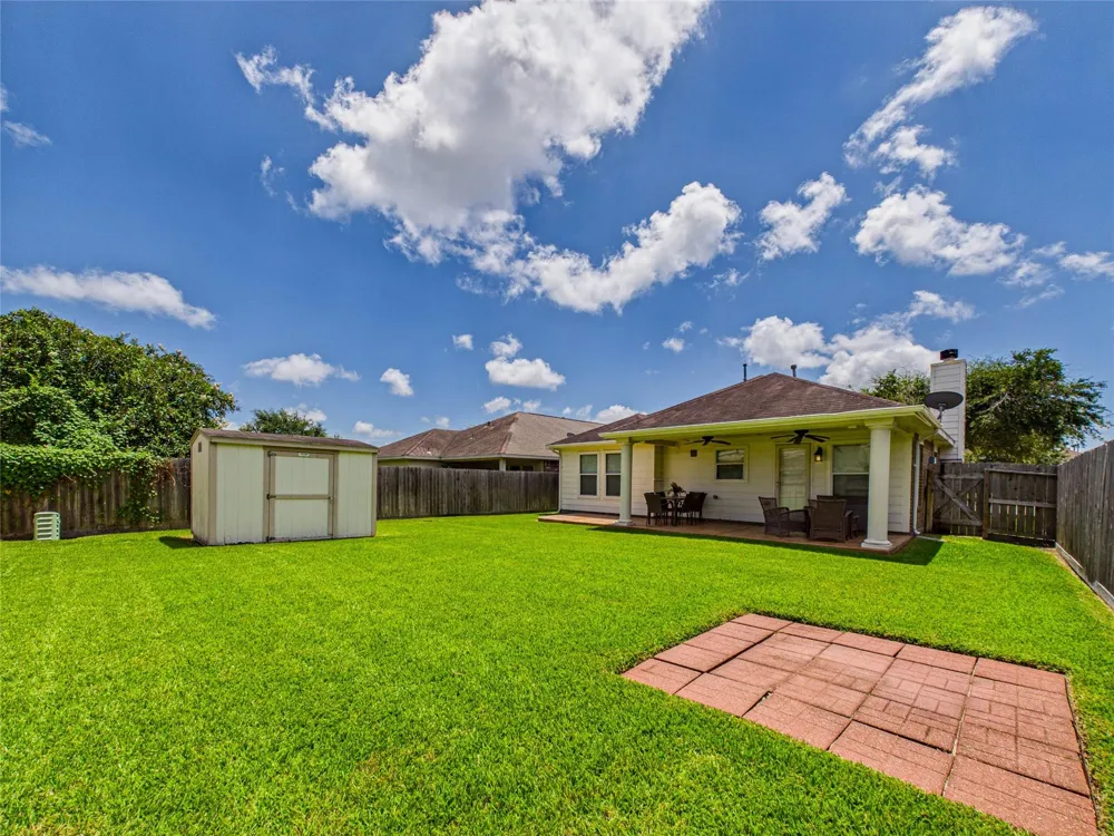 806 Rocky Rose Court La Marque, TX 77568