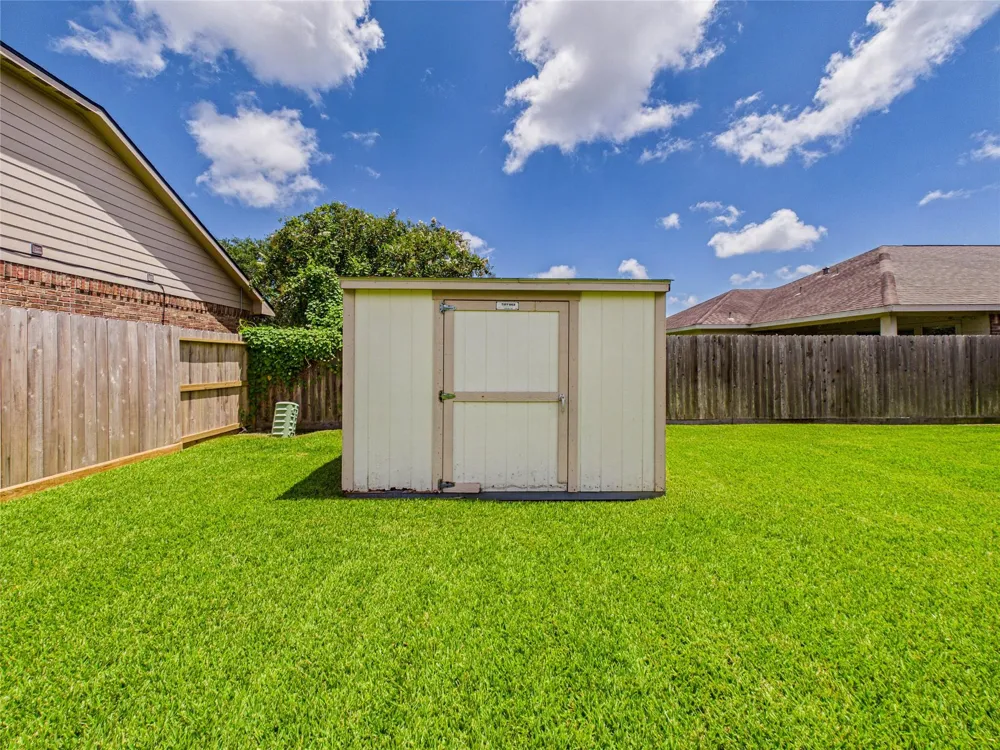 806 Rocky Rose Court La Marque, TX 77568