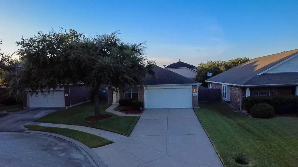 806 Rocky Rose Court La Marque, TX 77568