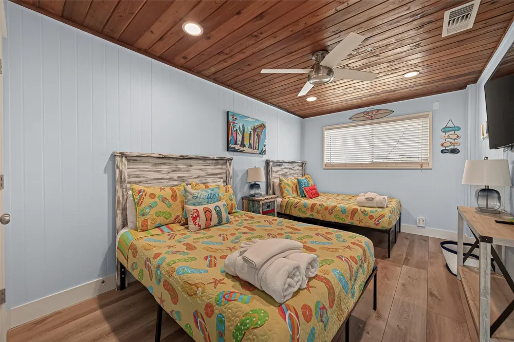 21818 Matagorda Drive Galveston, TX 77554