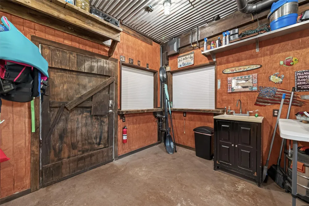 21818 Matagorda Drive Galveston, TX 77554