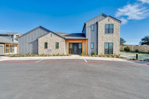 1601 Mustang Drive