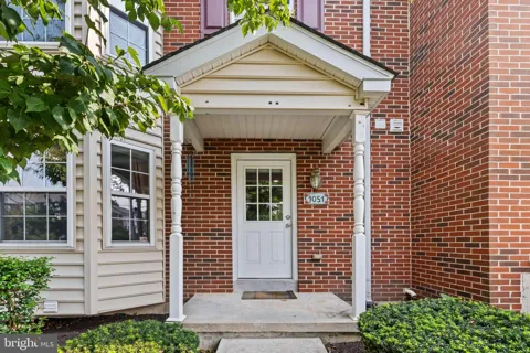 1051 SQUARE DRIVE #3