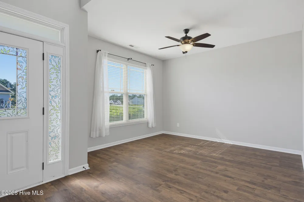 304 SW Plantation Drive Maple Hill, NC 28454